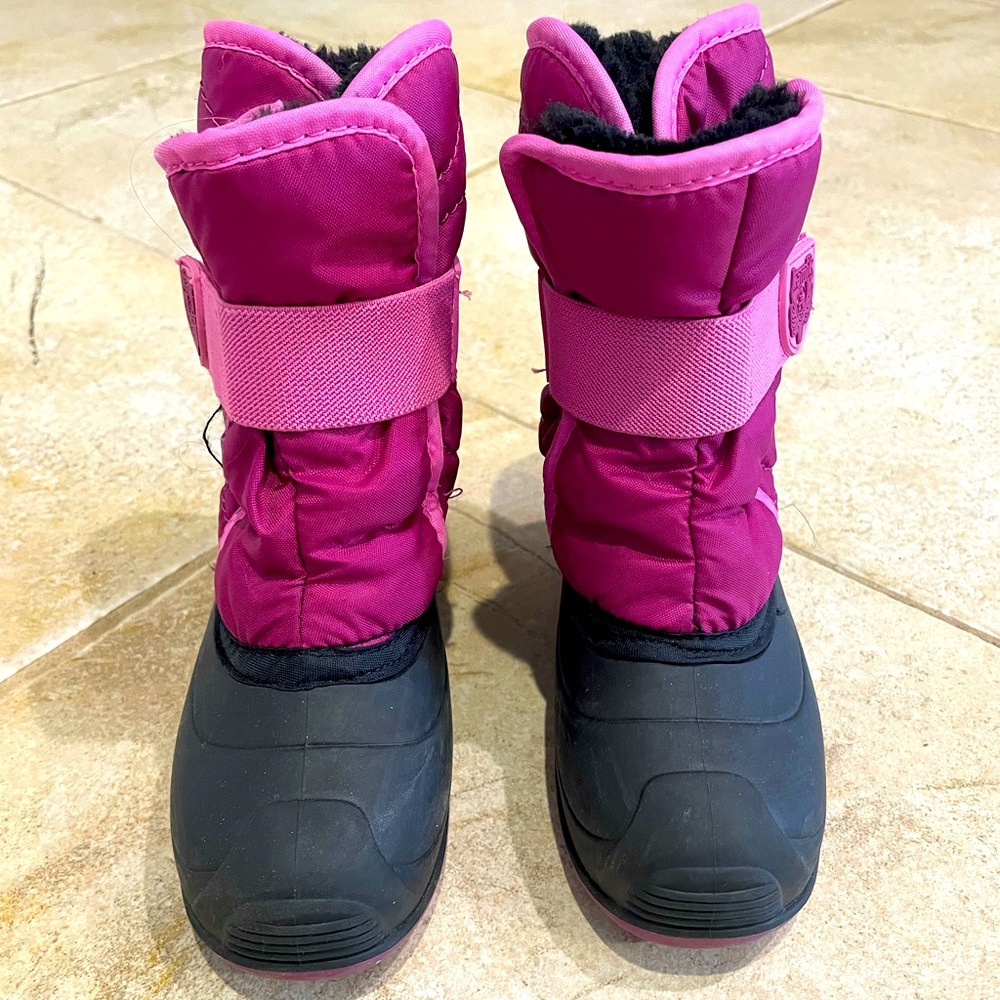 Girls Kamik Snowboots size 10